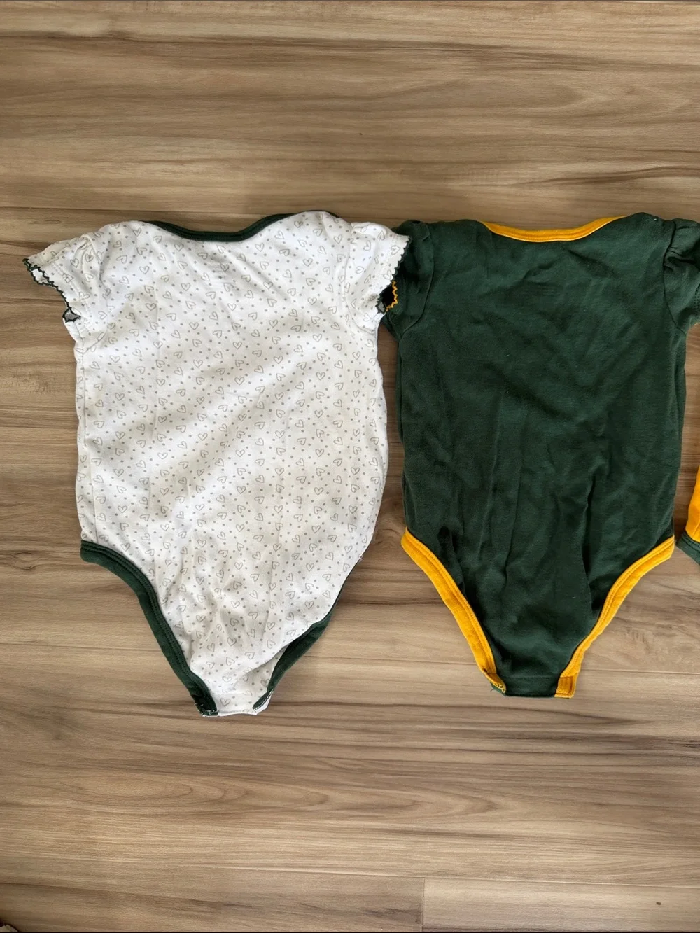 18 month NFL Green Bay Packers Baby One-Piece Set - White, Green, Gold